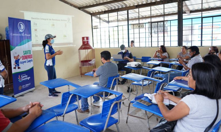capacitacion en gestion integral de residuos solidos-greencoast ecuador