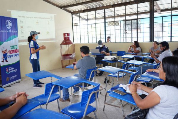 capacitacion en gestion integral de residuos solidos-greencoast ecuador